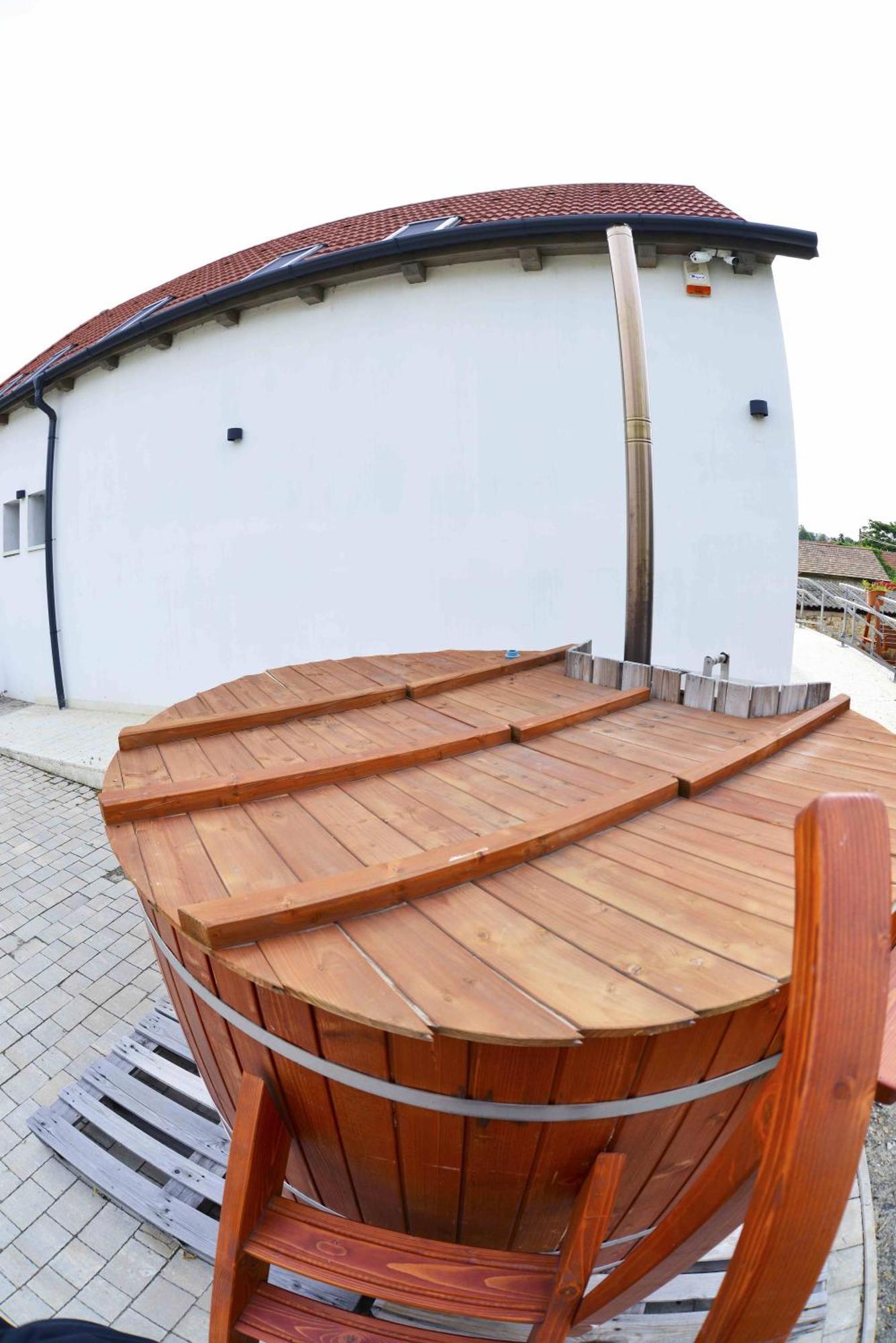 Orosz Gabor Apartmens * Mad